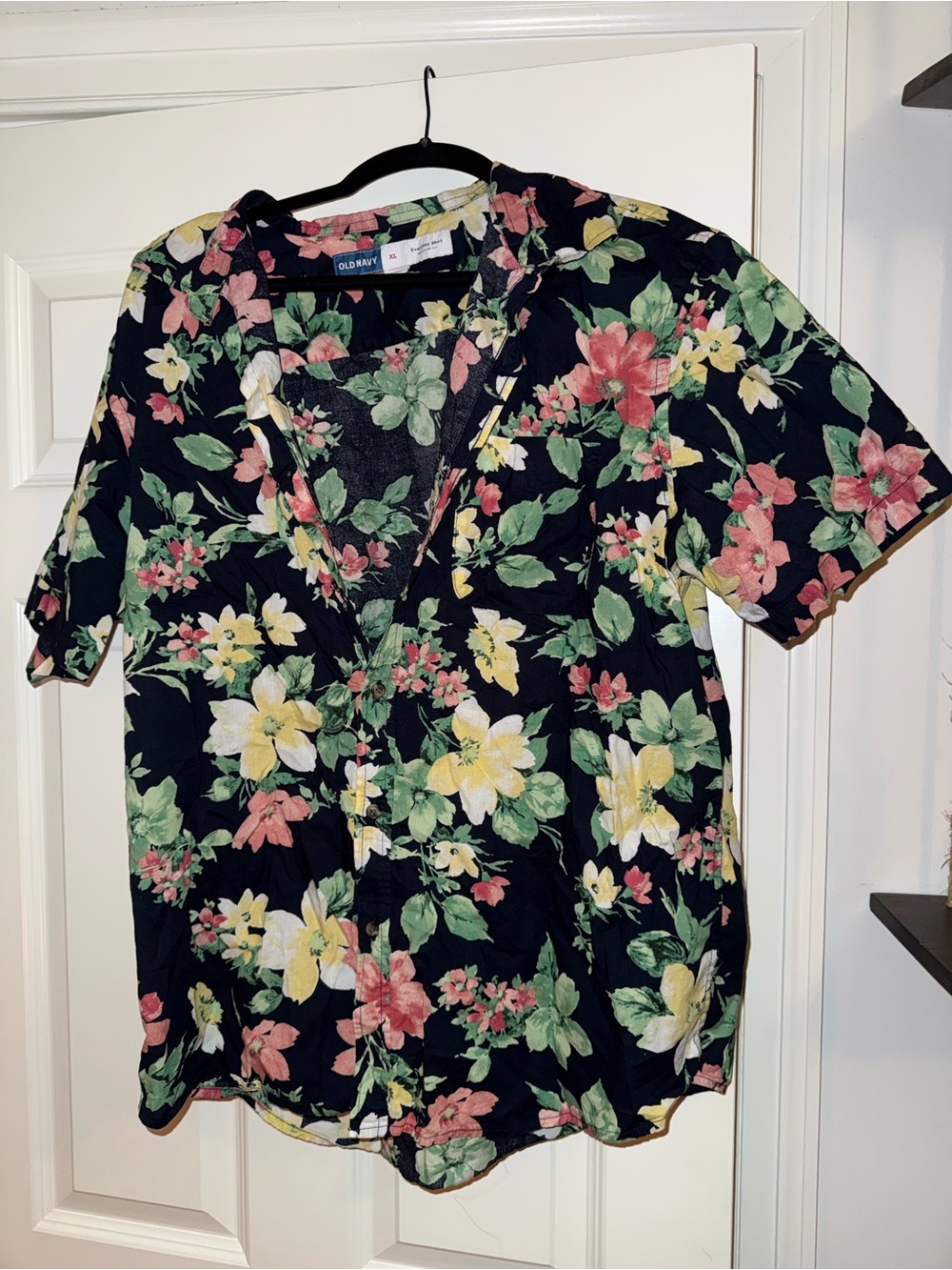 Old Navy Men’s Floral Short-Sleeve Button Shirt